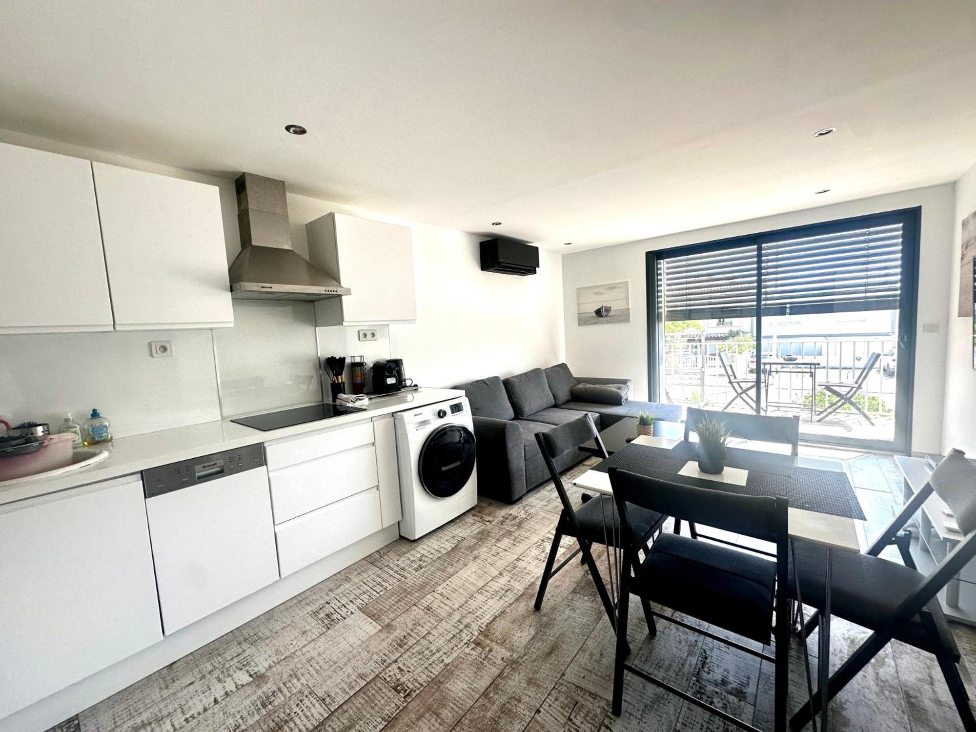 Le Maurice - Air Conditioning Parking And Seaside! ปาลาวาส-เลส์-โฟลต์ ภายนอก รูปภาพ