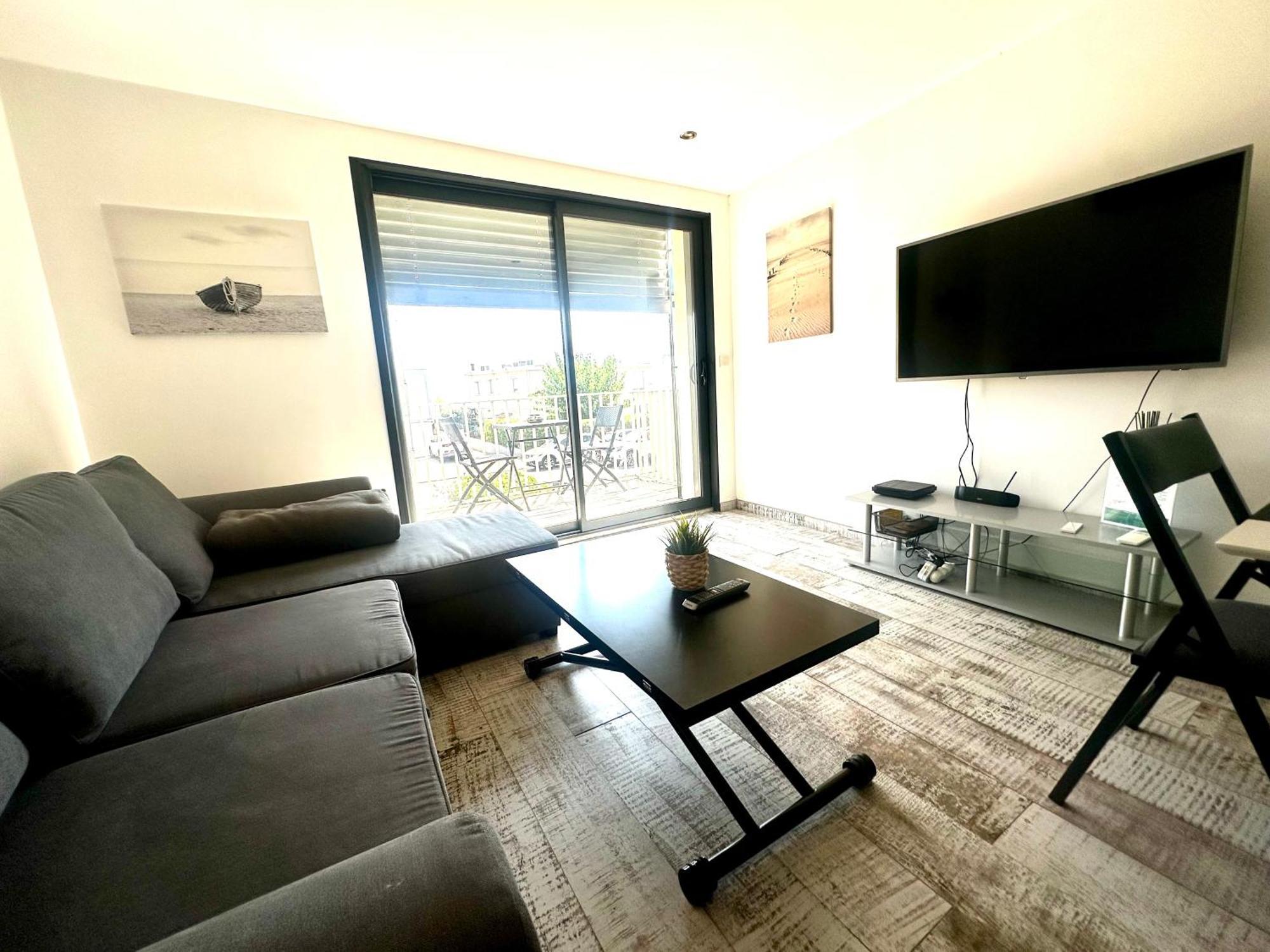 Le Maurice - Air Conditioning Parking And Seaside! ปาลาวาส-เลส์-โฟลต์ ภายนอก รูปภาพ