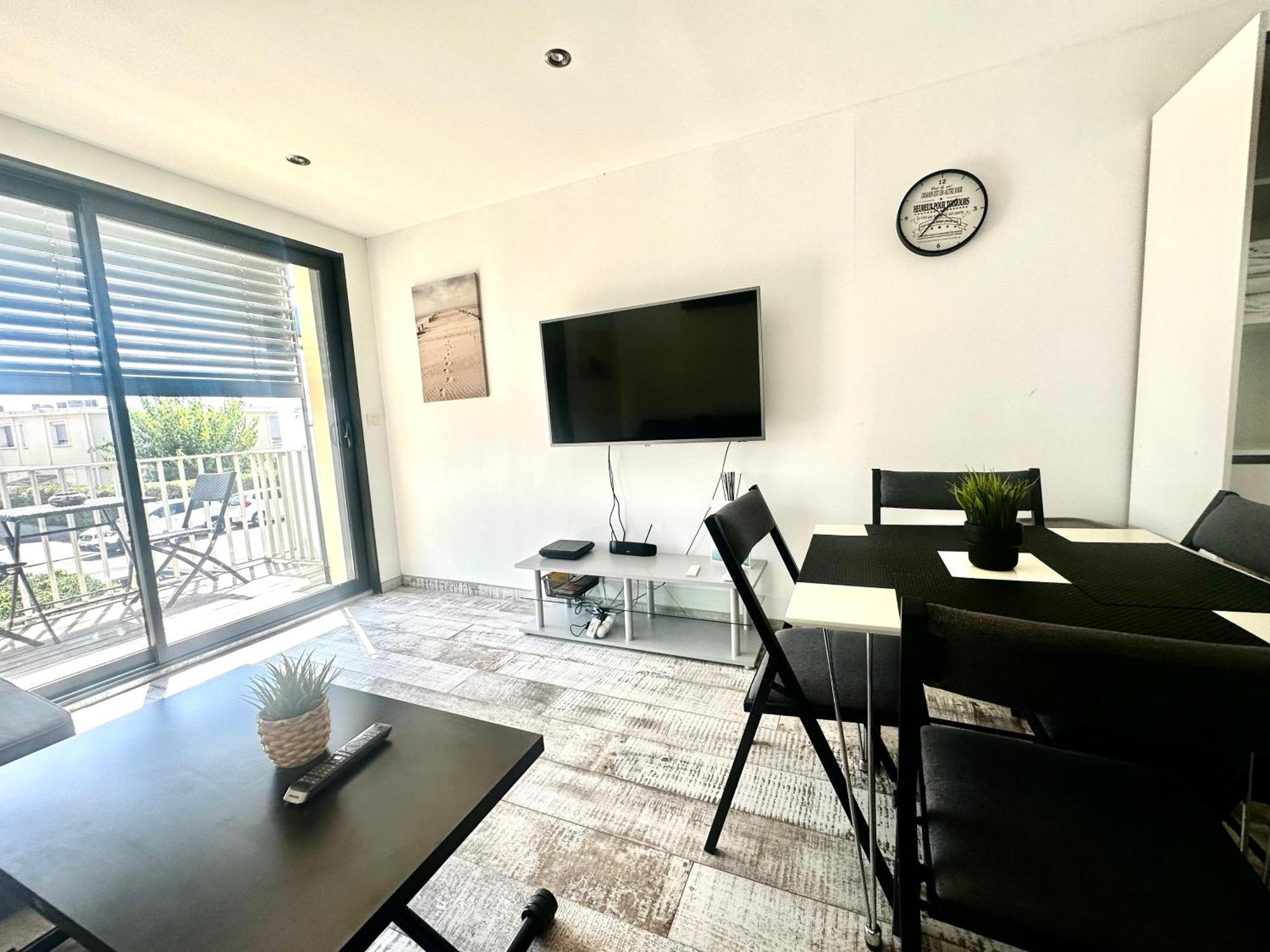 Le Maurice - Air Conditioning Parking And Seaside! ปาลาวาส-เลส์-โฟลต์ ภายนอก รูปภาพ
